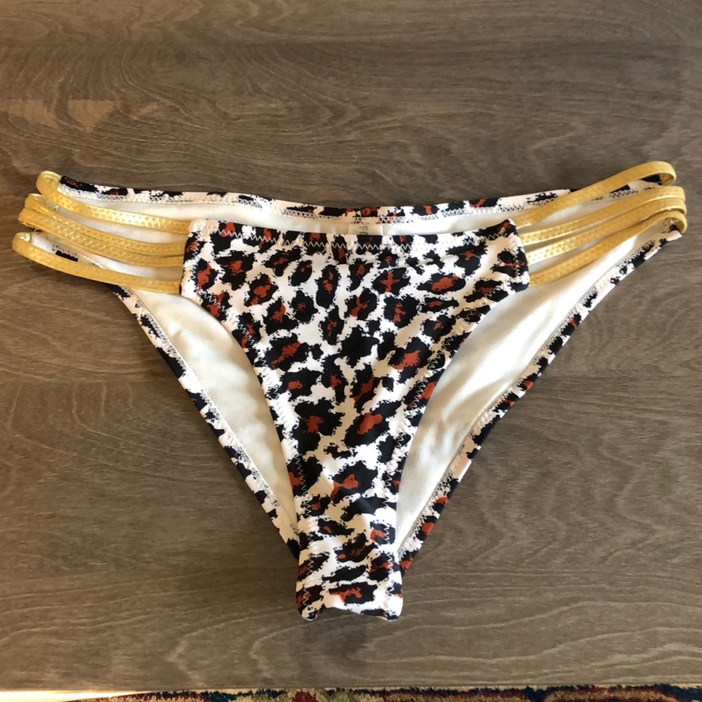 Forever 21 Leopard Gold Metallic Bikini Bottoms Size Large